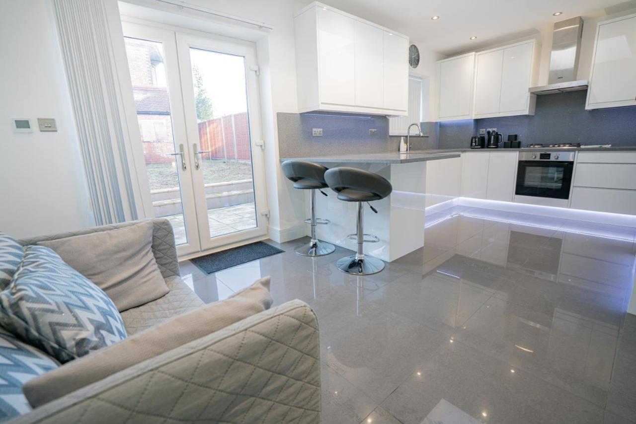 Newly Refurbished Modern 4 Bed Detached House ! Villa Oxford Exterior photo